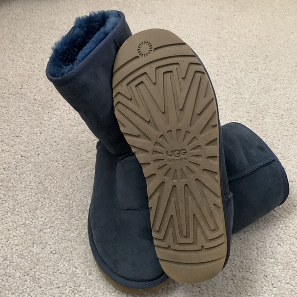 Eve Blue Ugg Classic Short Boots - Picture 5 of 7